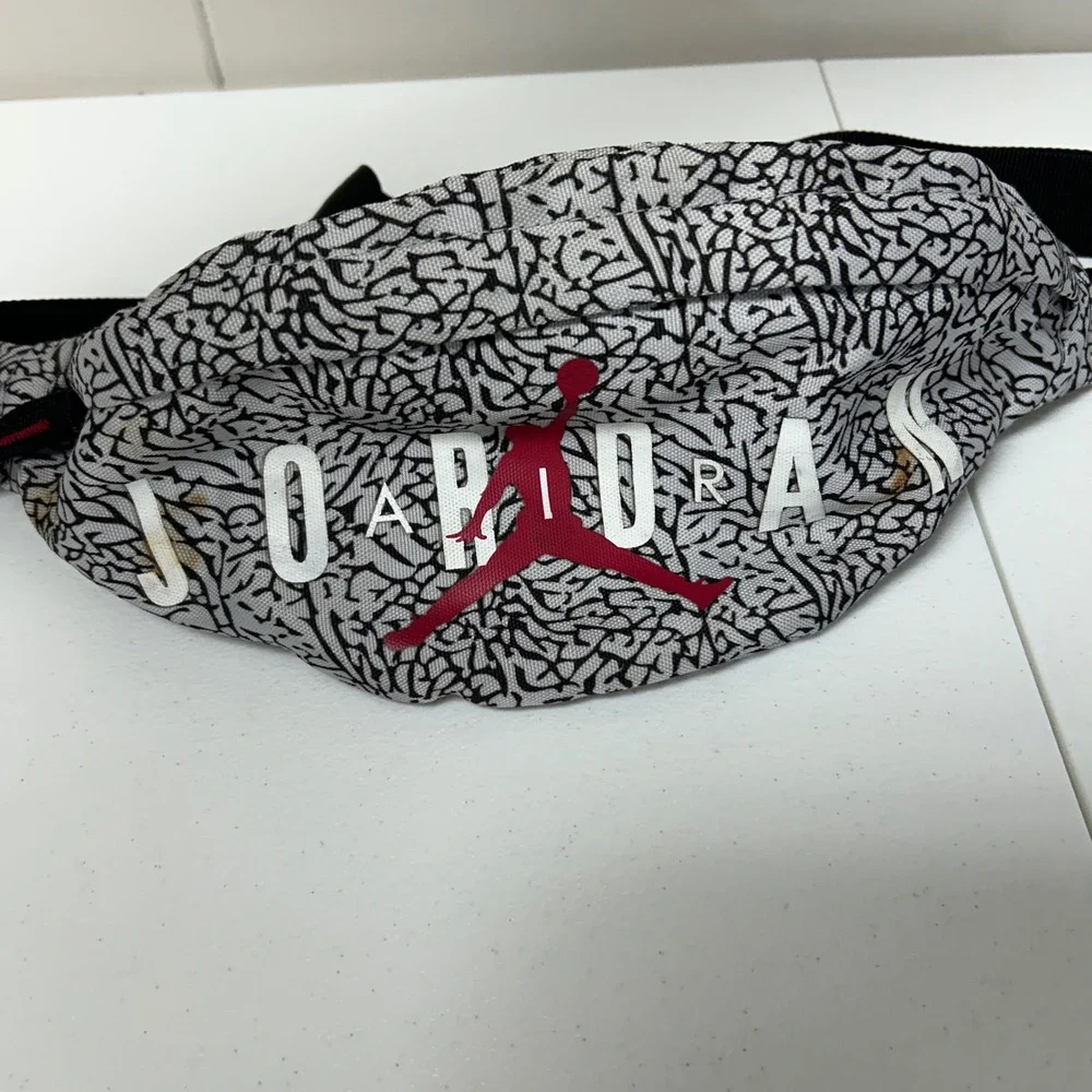 Jordan Waist Bag Unisex One Size Grey Elephant Print Jumpman Logo Fanny Pack